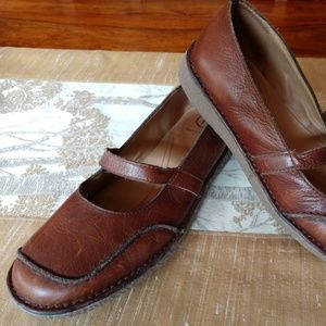Women's Rockport  cognac leather comfort flats 7.5